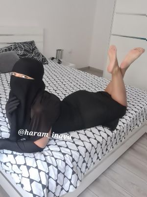 How about one naughty hijabi snack for dinner 